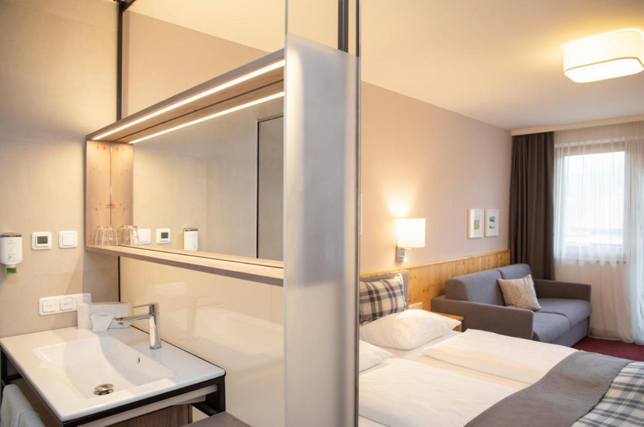 פוך ביי הליין Hotel Gasthof Zum Kirchenwirt מראה חיצוני תמונה