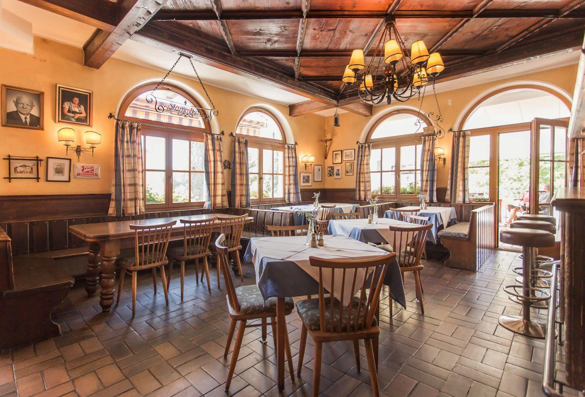 פוך ביי הליין Hotel Gasthof Zum Kirchenwirt מראה חיצוני תמונה